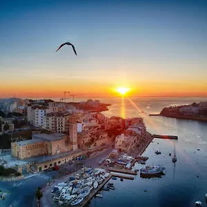 https://marsascala-luxury-apartment.qawrahotelsmalta.org